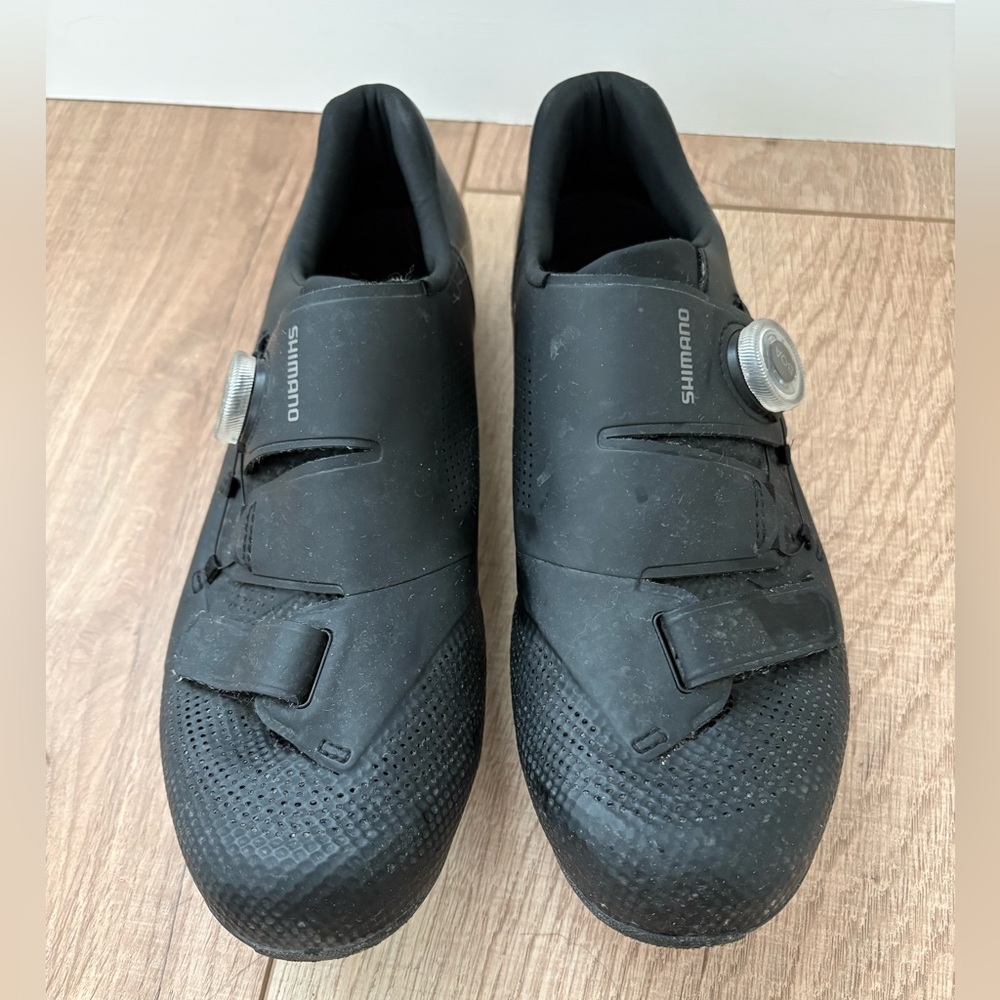 Shimano RC5 Road Cycling Shoes – Size 44 – Black – BOA – Look Cleats Installed